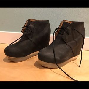 Jeffrey campbell SZ 7.5 Alexis Black Washed Clear